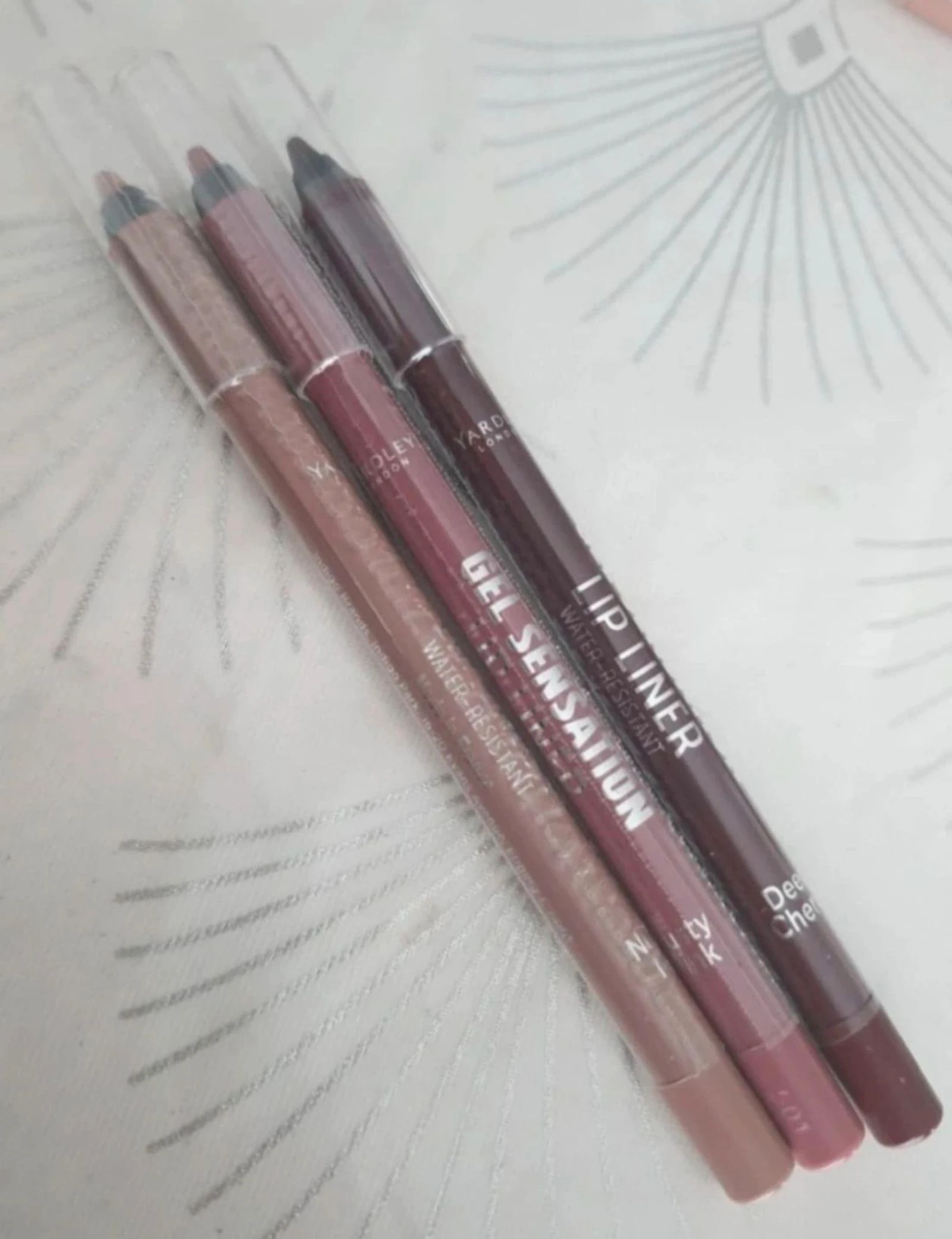 Lot 3 crayons contours des lèvres waterproof